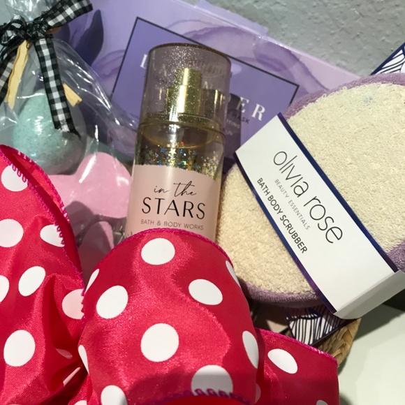 Perfect Gift Pampering Basket Bath & Body Works Relax Gift FINAL … - Picture 6 of 8